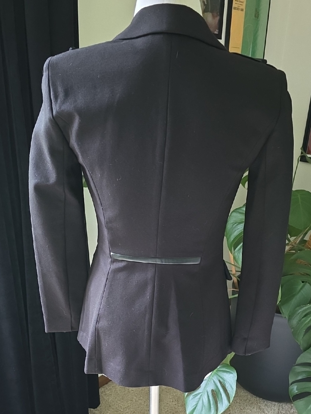 WHBM Black Tailored Military Stlye Blazer Sz 00 - Picture 5 of 6